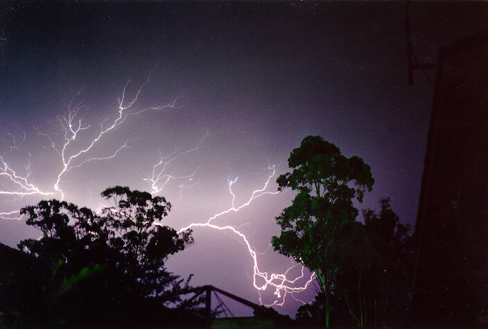 lightning lightning_bolts : Oakhurst, NSW   24 January 1993