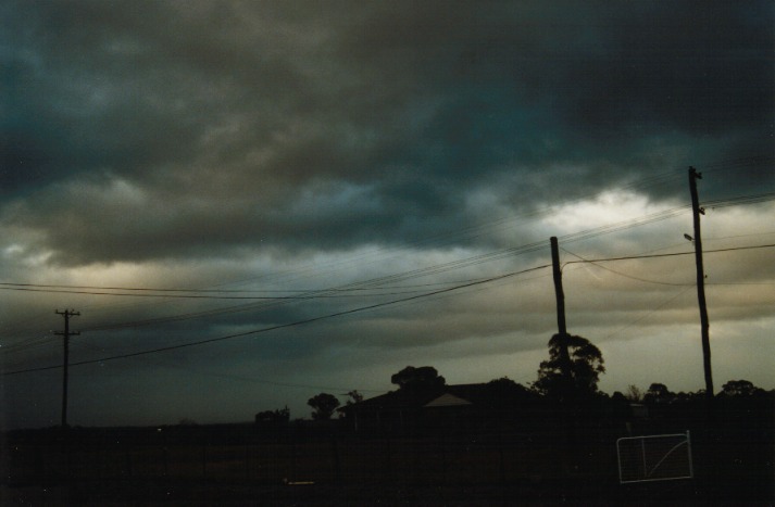 stratocumulus stratocumulus_cloud : Schofields, NSW   9 March 2000