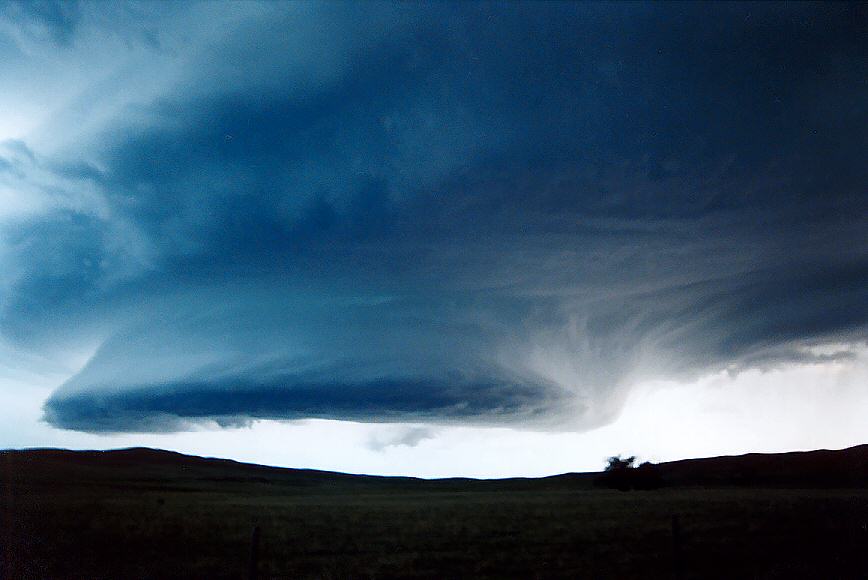 wallcloud thunderstorm_wall_cloud : Merriman, Nebraska, USA   23 May 2004