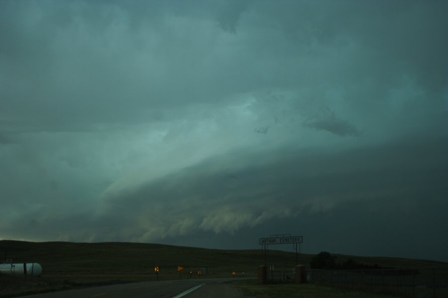 cumulonimbus supercell_thunderstorm : N of Authur, Nebraska, USA   10 June 2006