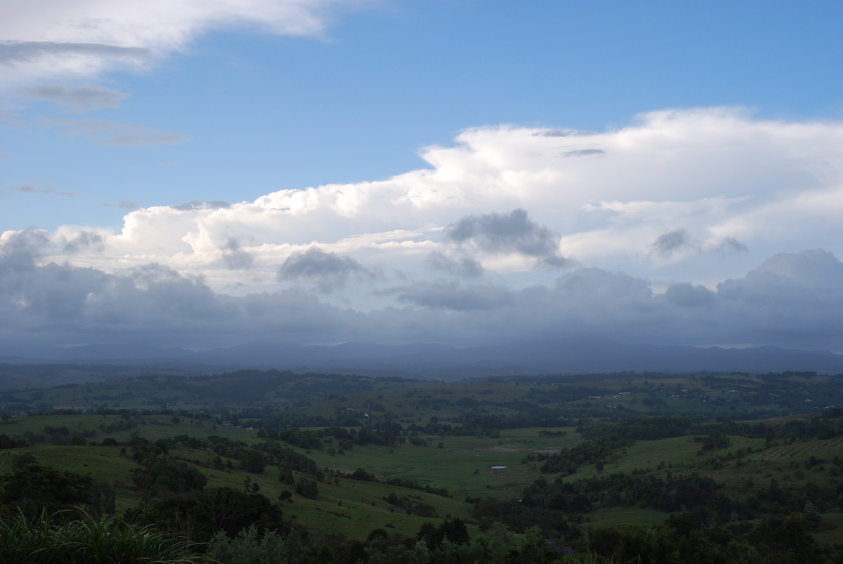 thunderstorm cumulonimbus_incus : McLeans Ridges, NSW   15 October 2008