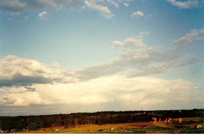 thunderstorm cumulonimbus_incus : Schofields, NSW   3 December 1991