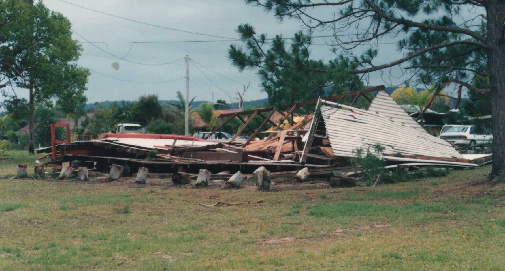 disasters storm_damage : Tucabia, NSW   20 November 1993