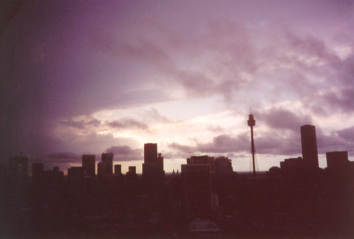 anvil thunderstorm_anvils : Sydney, NSW   28 October 1995