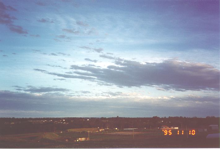 altocumulus altocumulus_cloud : Schofields, NSW   10 November 1995