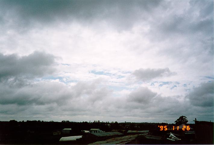 altocumulus altocumulus_cloud : Schofields, NSW   26 November 1995
