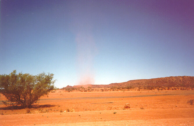 tornadoes funnel_tornado_waterspout : Northern Territory   1 October 1996