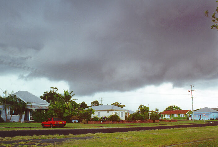 wallcloud thunderstorm_wall_cloud : Ballina, NSW   30 November 1997