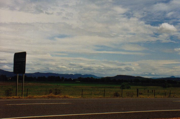 altocumulus altocumulus_cloud : near Muswellbrook, NSW   7 March 1999