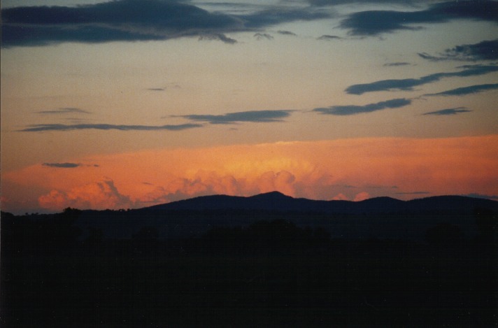 thunderstorm cumulonimbus_incus : Quirindi, NSW   25 September 1999