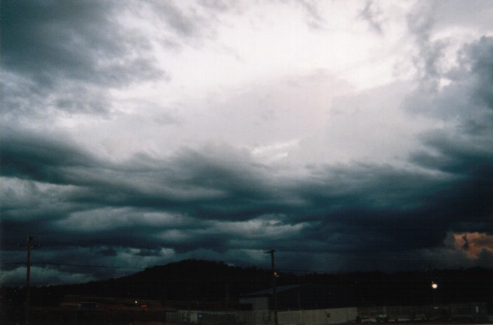 cumulonimbus thunderstorm_base : Morisset, NSW   24 October 1999