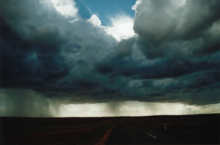 thunderstorm cumulonimbus_incus : W of Mitchell, Qld   21 November 1999