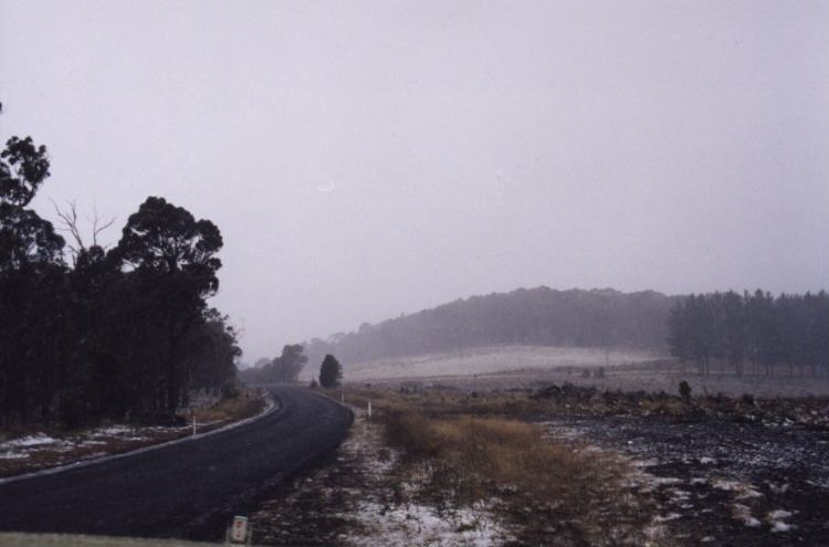 contributions received : Shooters Hill, NSW<BR>Photo by Jeff Brislane   27 May 2000
