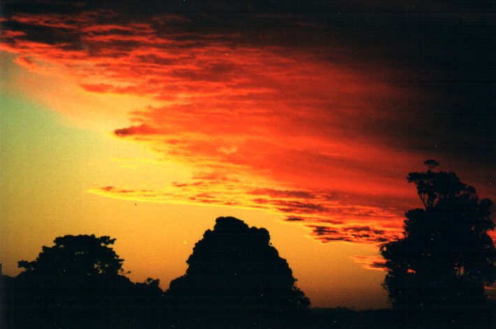 sunset sunset_pictures : McLeans Ridges, NSW   28 August 2000