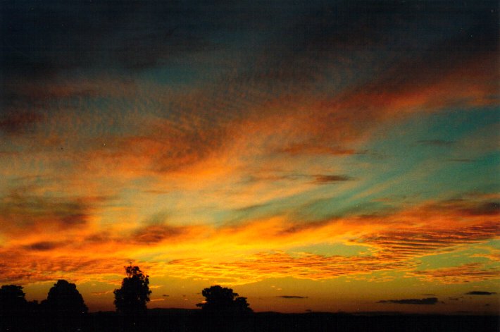 sunset sunset_pictures : McLeans Ridges, NSW   31 May 2001