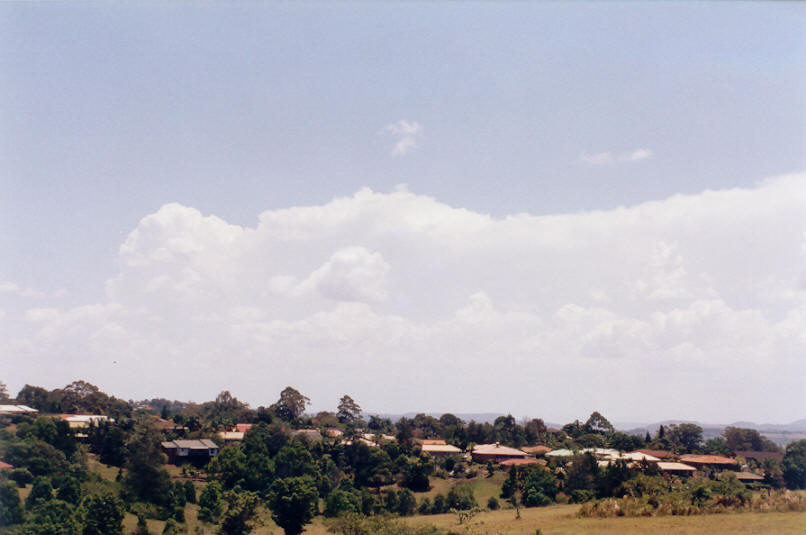 thunderstorm cumulonimbus_incus : Lismore, NSW   3 December 2002