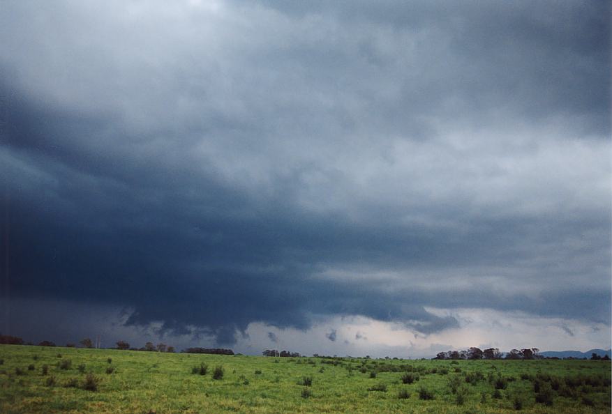 cumulonimbus supercell_thunderstorm : Richmond, NSW   25 October 2003