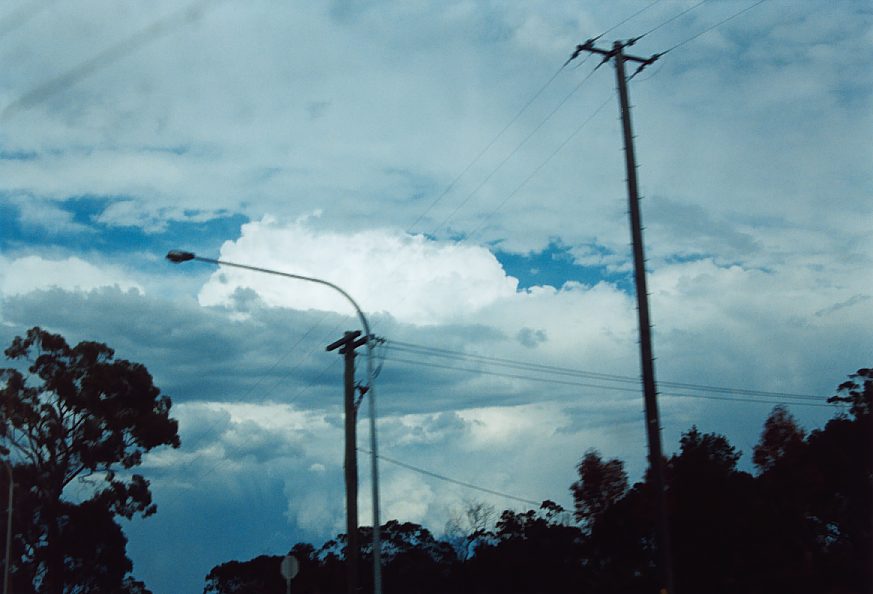 thunderstorm cumulonimbus_calvus : near Blaxland, NSW   30 November 2003