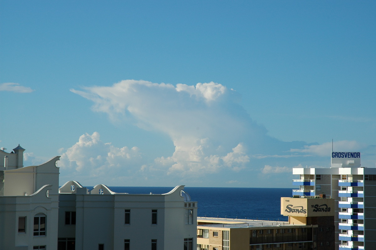 thunderstorm cumulonimbus_incus : Gold Coast, QLD   31 July 2004