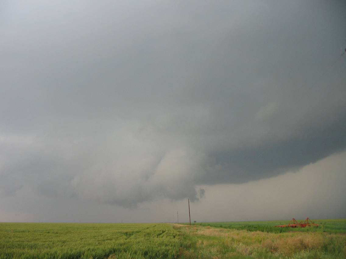 cumulonimbus supercell_thunderstorm : South Plains, Texas, USA   12 May 2005