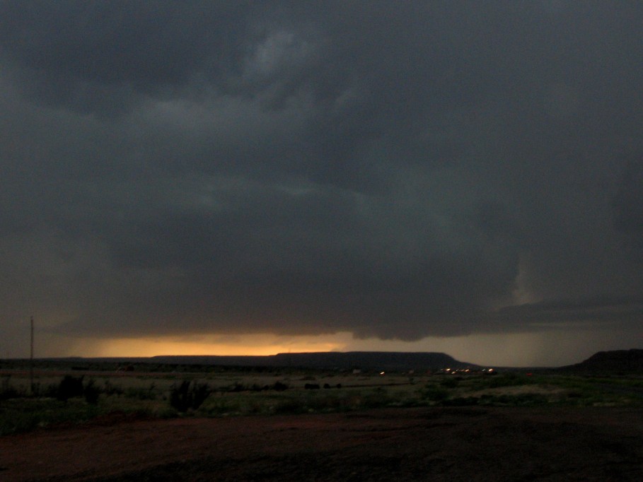wallcloud thunderstorm_wall_cloud : near Newkirk, New Mexico, USA   25 May 2005