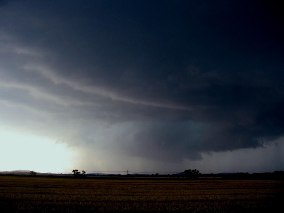 cumulonimbus supercell_thunderstorm : Mountain Park, N of Snyder, Oklahoma, USA   5 June 2005
