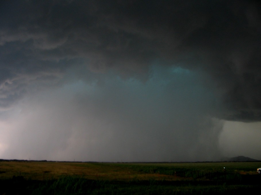 wallcloud thunderstorm_wall_cloud : near Snyder, Oklahoma, USA   5 June 2005