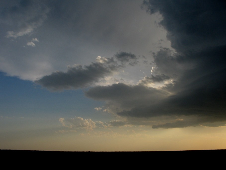 cumulonimbus supercell_thunderstorm : Lebanon, Nebraska, USA   6 June 2005