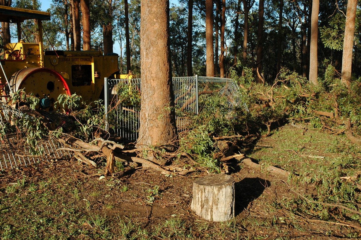 disasters storm_damage : Modanville, NSW   18 December 2005