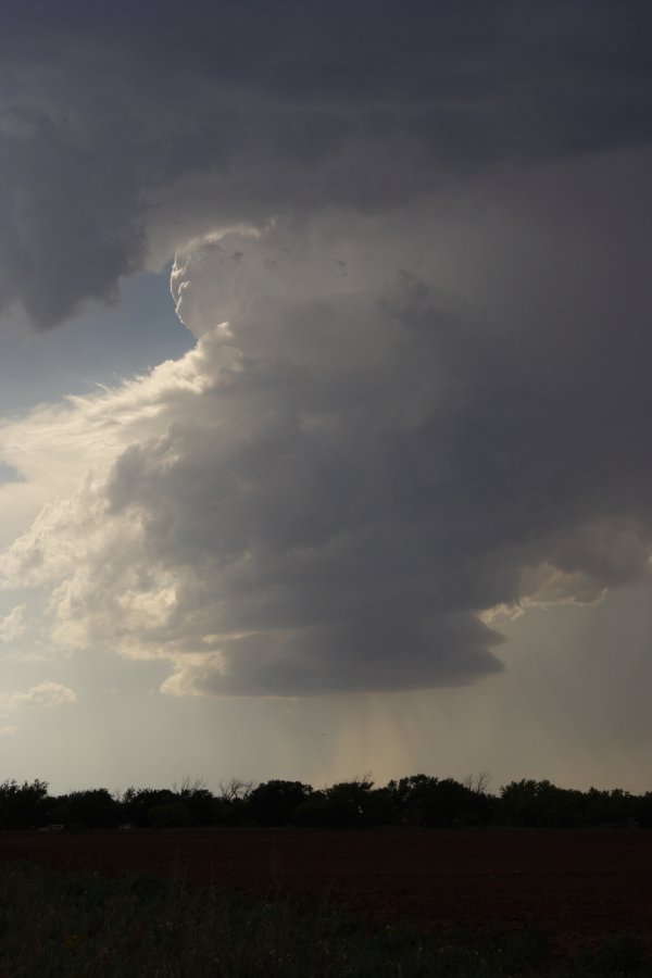 updraft thunderstorm_updrafts : Matador, Texas, USA   3 May 2006