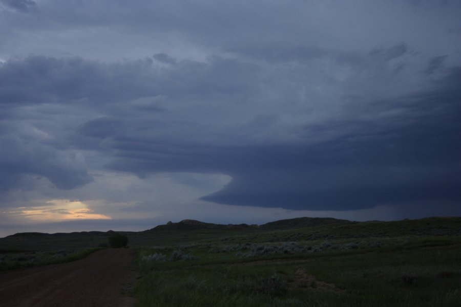 cumulonimbus supercell_thunderstorm : SW of Miles City, Montana, USA   8 June 2006