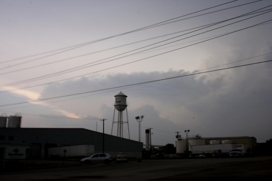 anvil thunderstorm_anvils : S of Decator, Texas, USA   13 April 2007