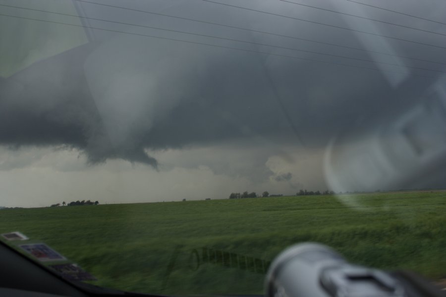 tornadoes funnel_tornado_waterspout : SW of Pratt, Kansas, USA   5 May 2007