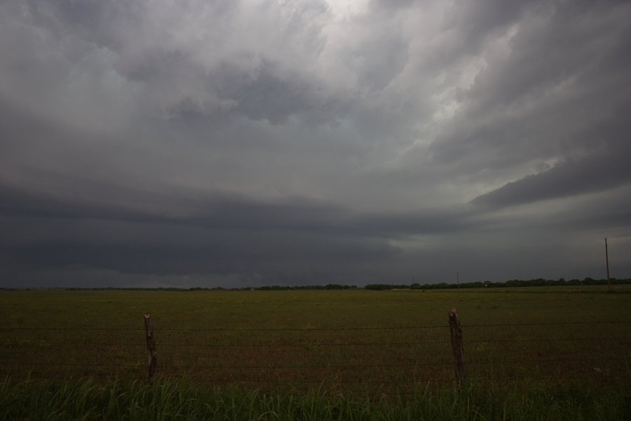 wallcloud thunderstorm_wall_cloud : E of Seymour, Texas, USA   8 May 2007