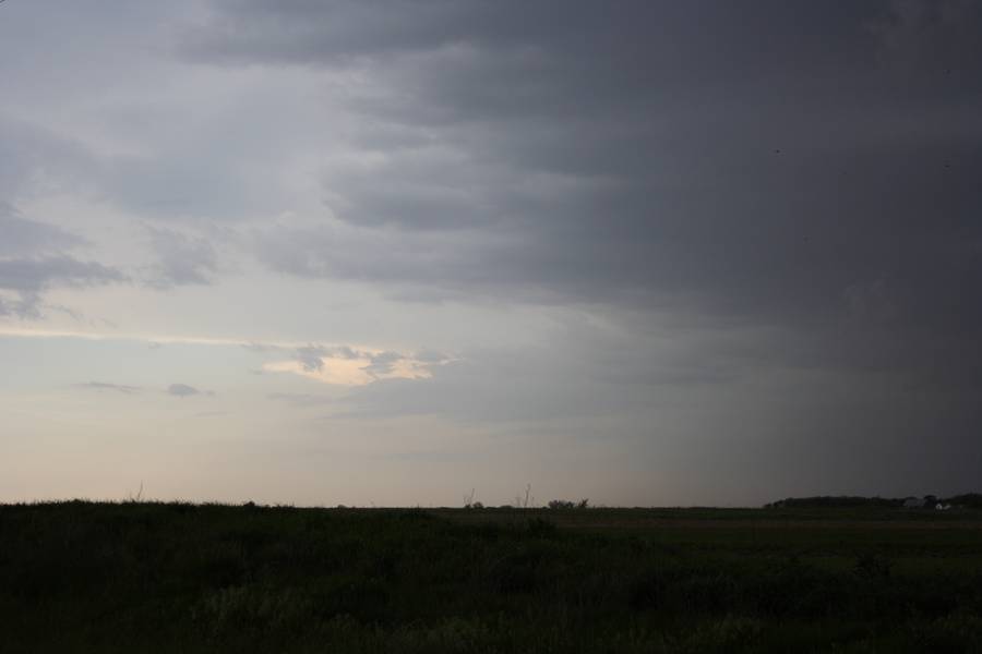 anvil thunderstorm_anvils : near Geneva, Nebraska, USA   14 May 2007