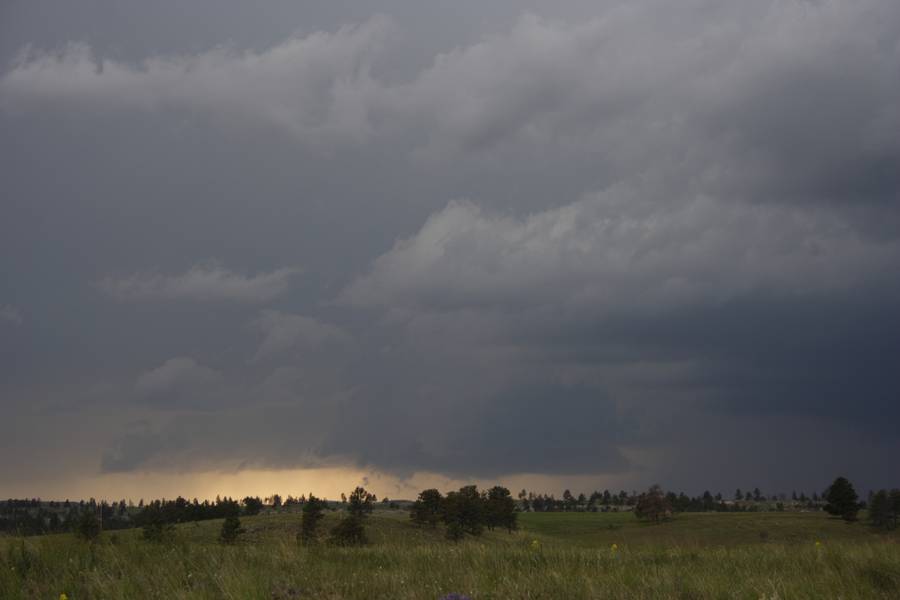 wallcloud thunderstorm_wall_cloud : S of Roundup, Montana, USA   19 May 2007