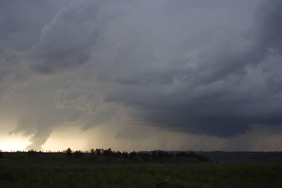 cumulonimbus thunderstorm_base : S of Roundup, Montana, USA   19 May 2007