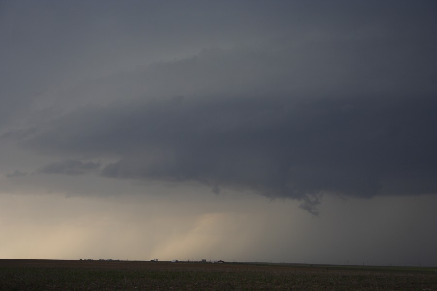 wallcloud thunderstorm_wall_cloud : W of WaKeeney, Kansas, USA   22 May 2007